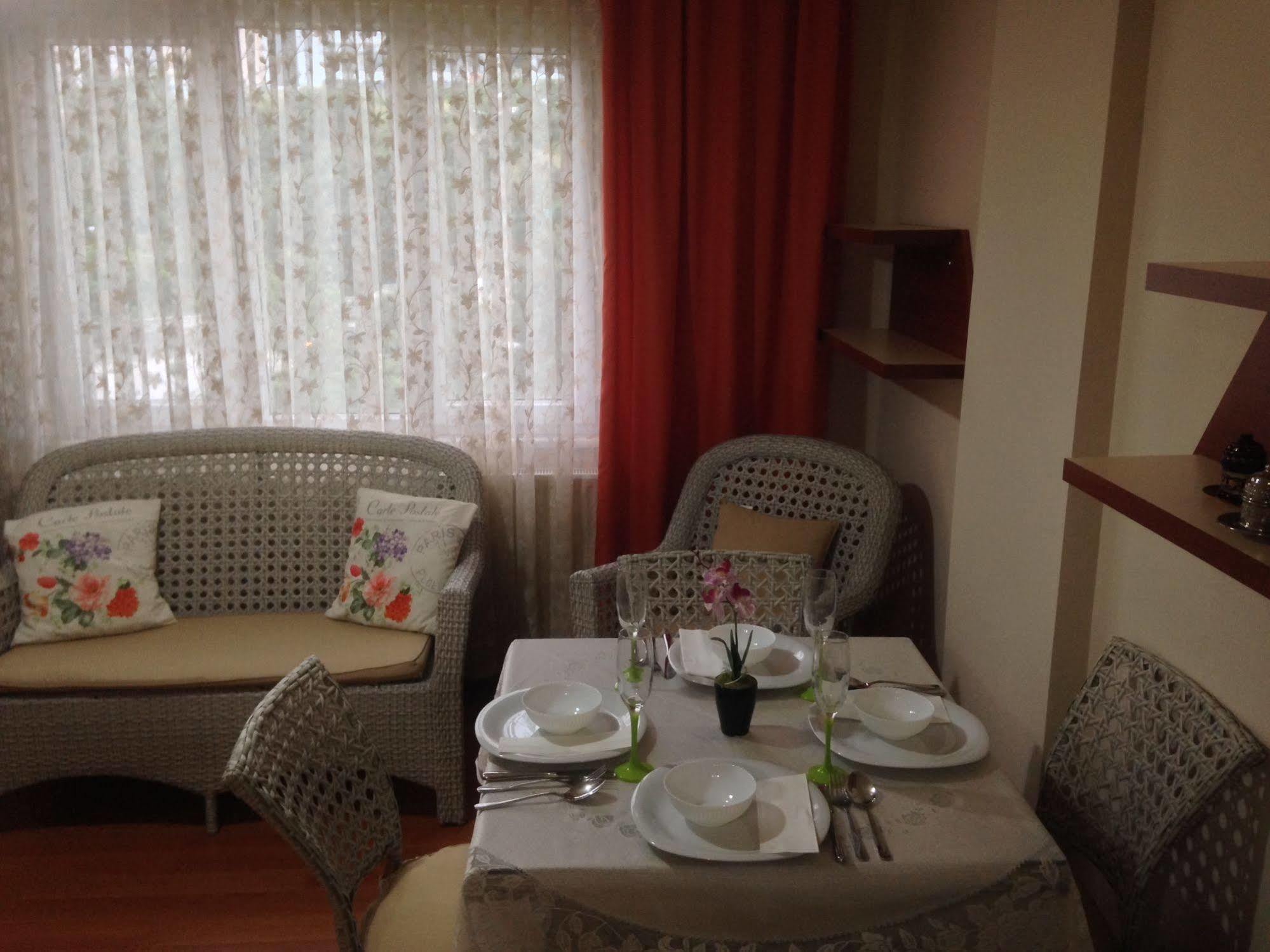 Nazli Apartment ทรับซอน ภายนอก รูปภาพ